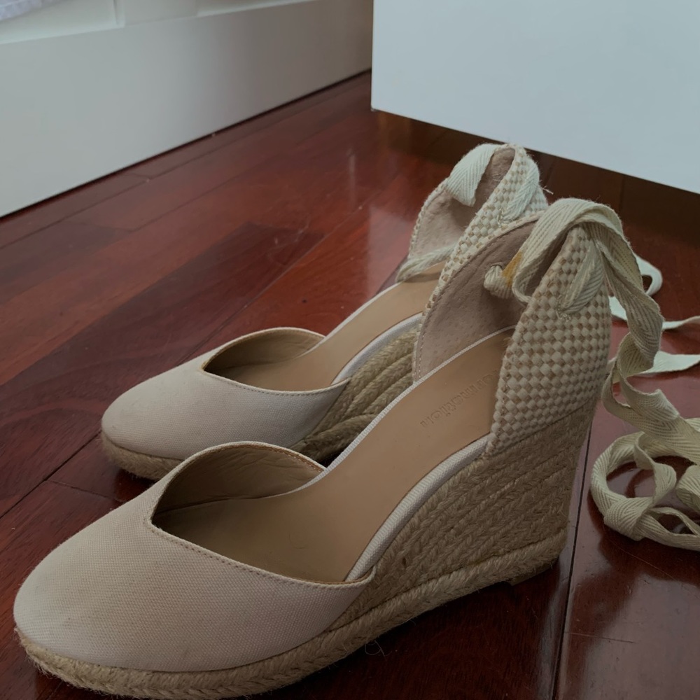 Reformation Wedges
